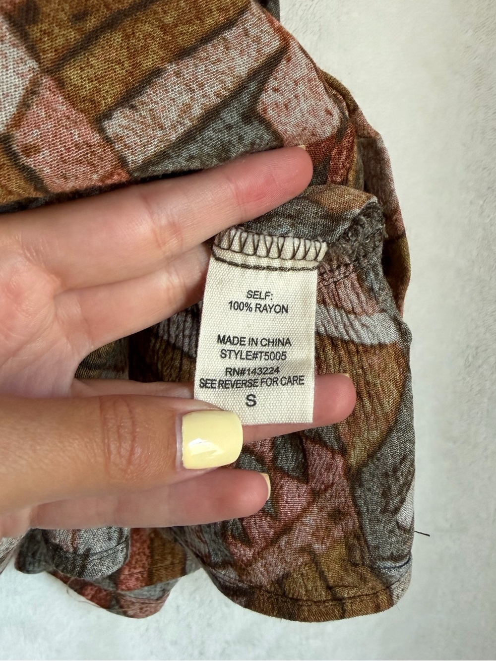 Patterned Button-Front Peplum Tank Top - Picture 5 of 5